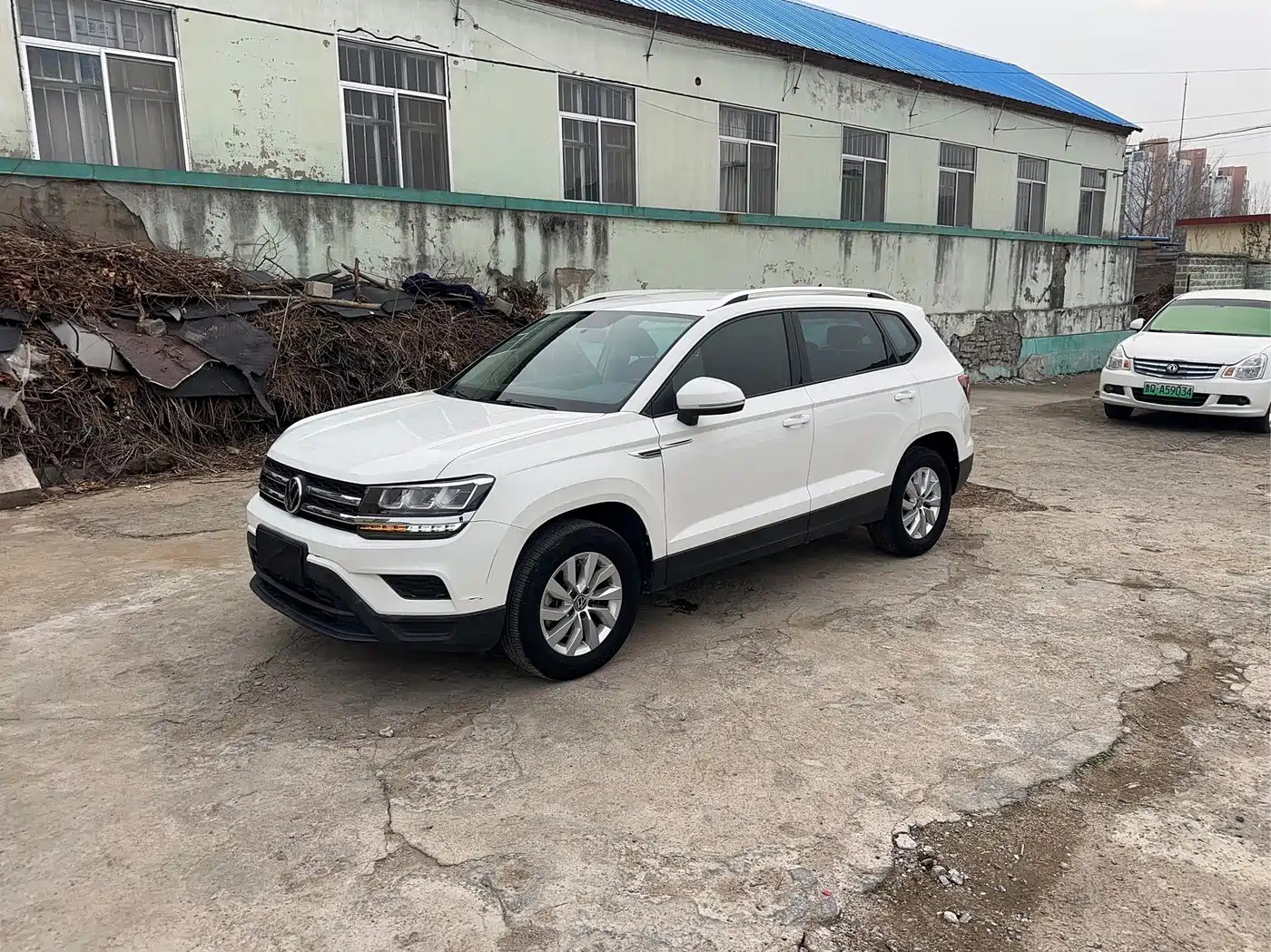 Volkswagen Tharu 2021 Model 280TSI 2WD Trend Edition