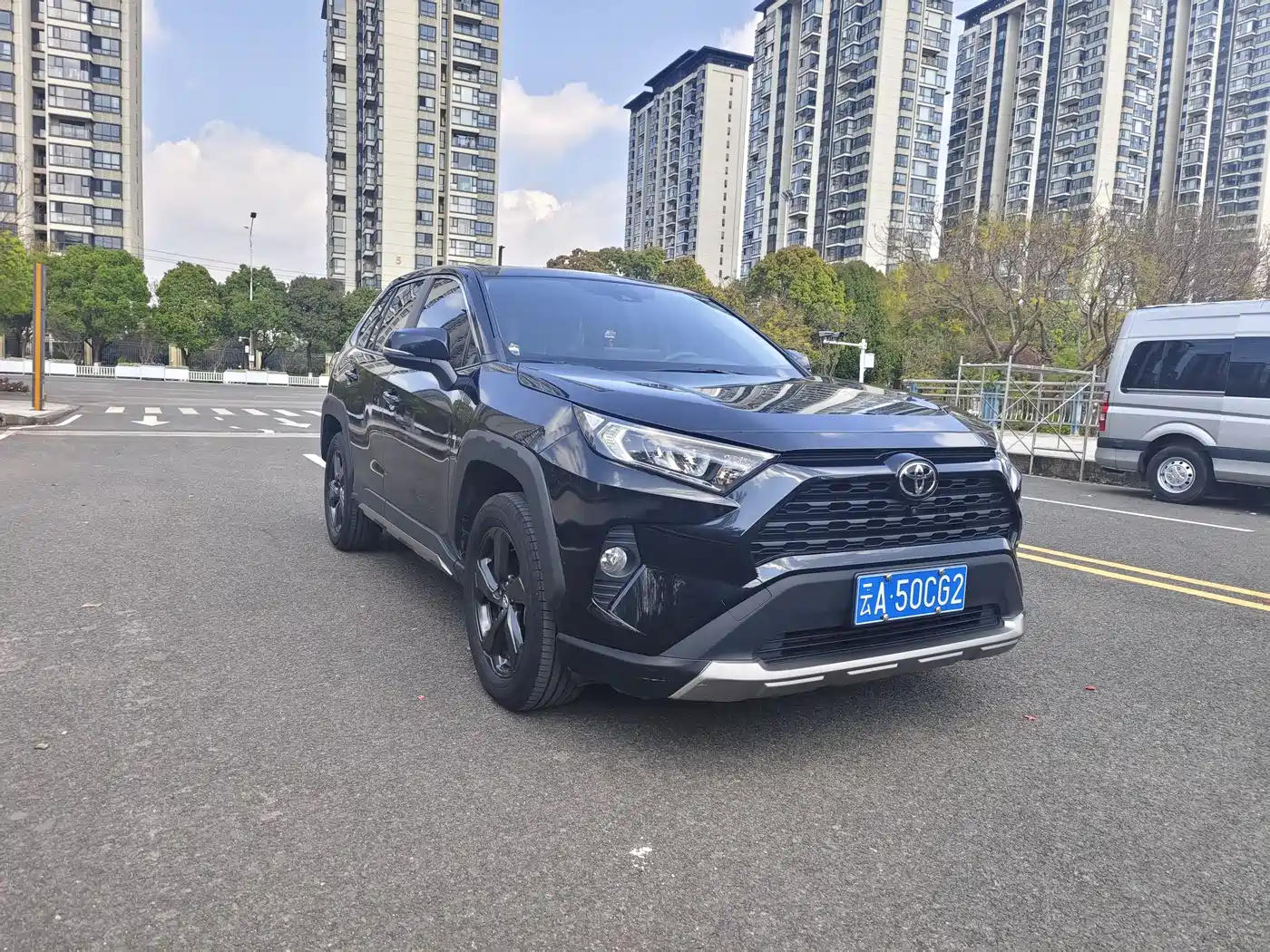 Toyota RAV4 Rongfang 2022 2.0L CVT 4WD Trend Plus Edition фото 3