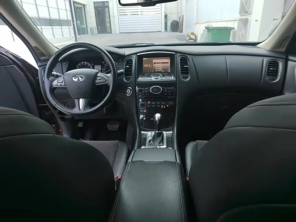 Infiniti QX50 2018 2015 2.5L Comfort Edition