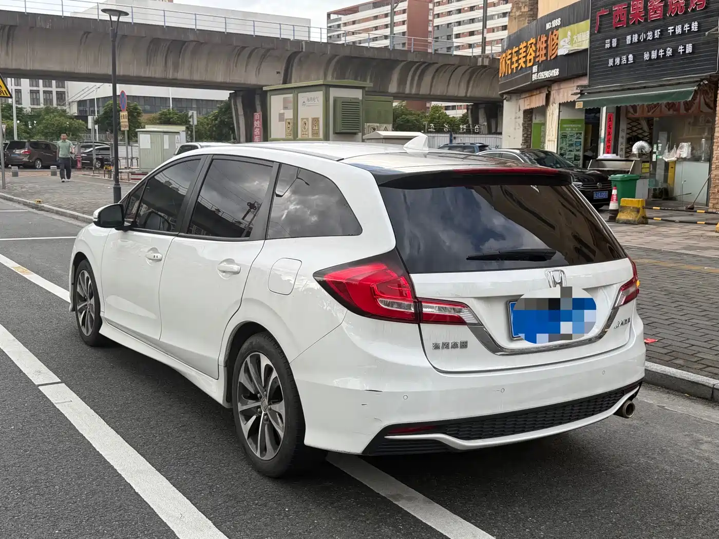 Honda Jade 2018 2017 1.8L Automatic Comfort Edition 5-seater