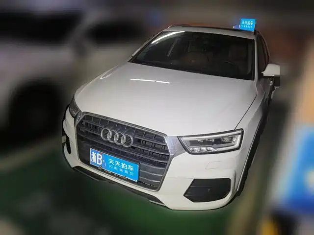 Audi Q3 2018 30th Anniversary Edition 35 TFSI Fashion — фото 1