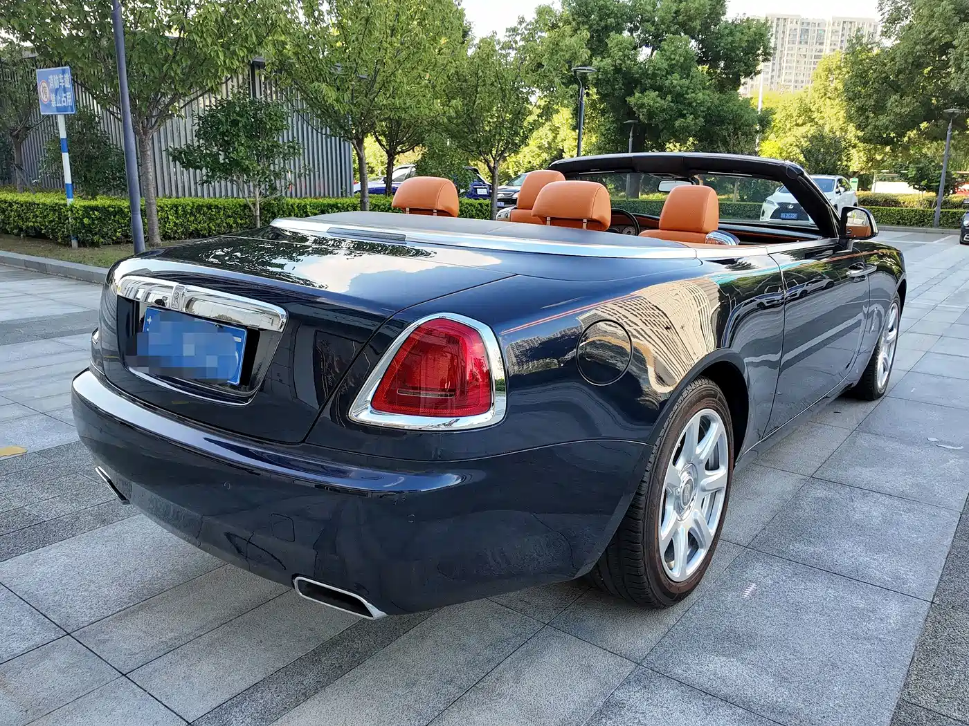 Rolls-Royce Dawn 2017 2015 6.6T Standard