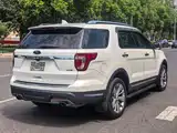 Фото 9 - Ford Explorer (Import)