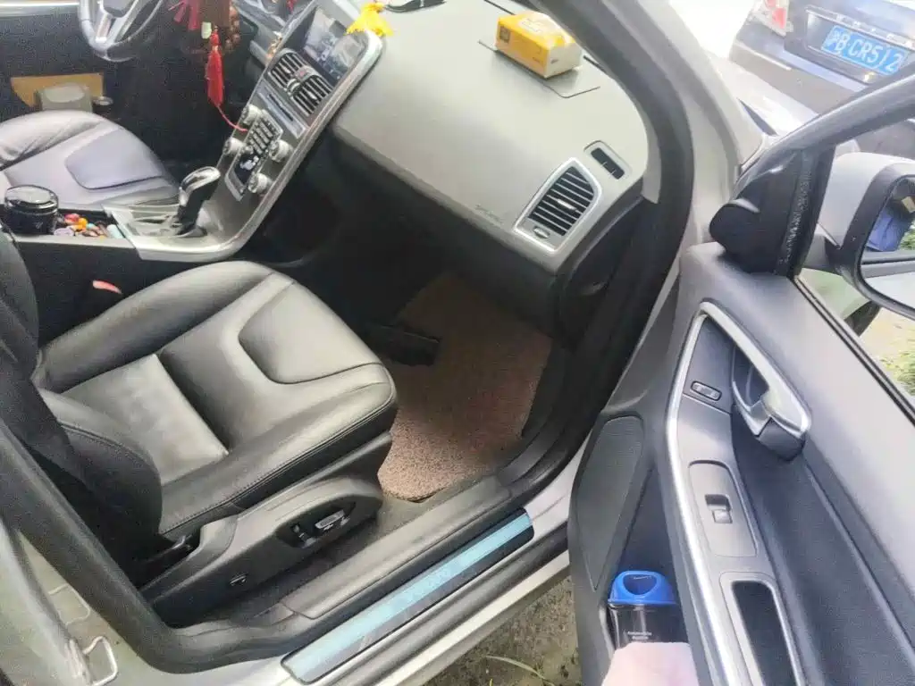 Volvo XC60 (Import) 2015 2014 T5 Zhiyi Edition