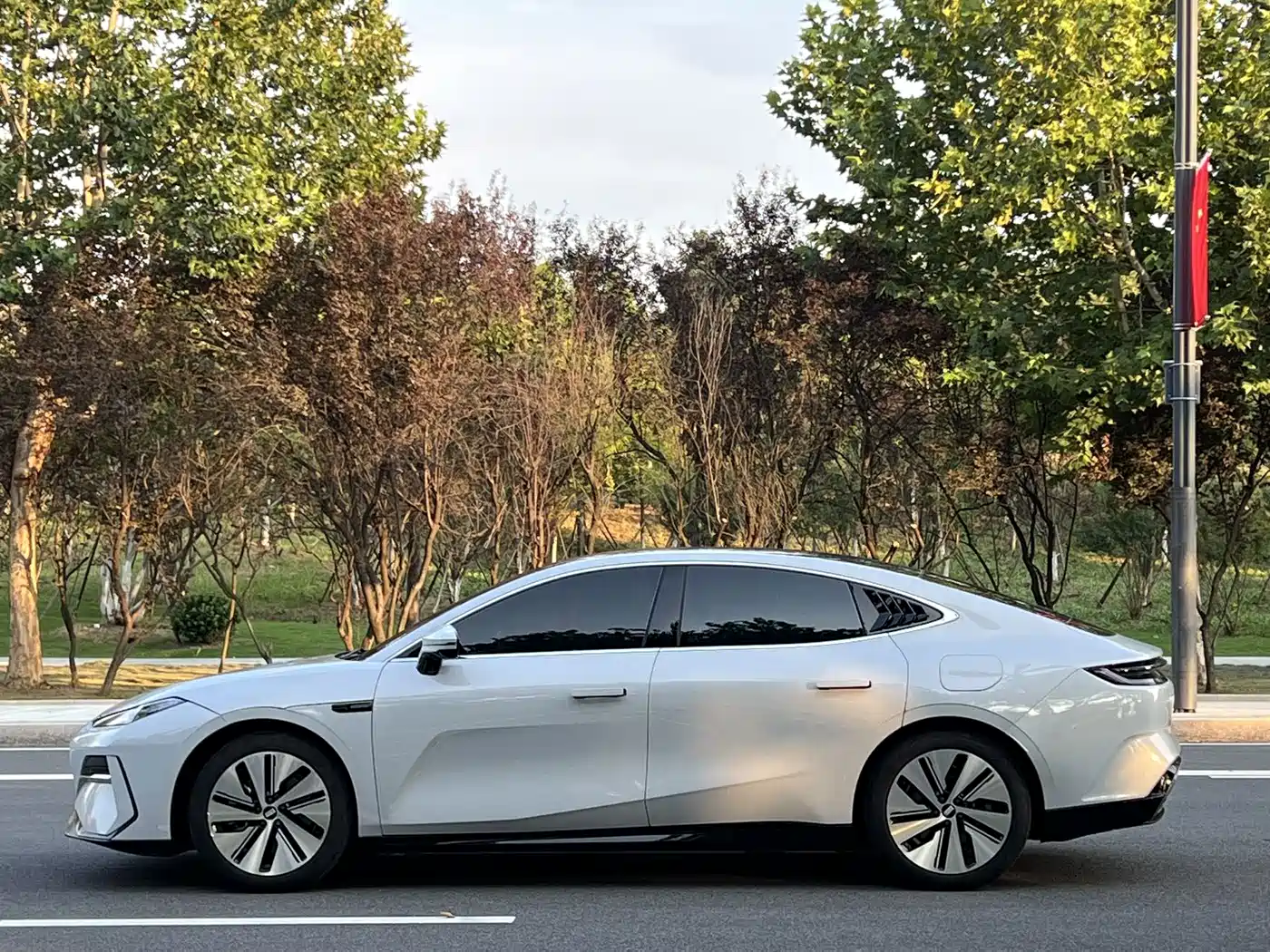 Geely Galaxy Galaxy E8 2024 2024 665km RWD Starship Voyager Edition