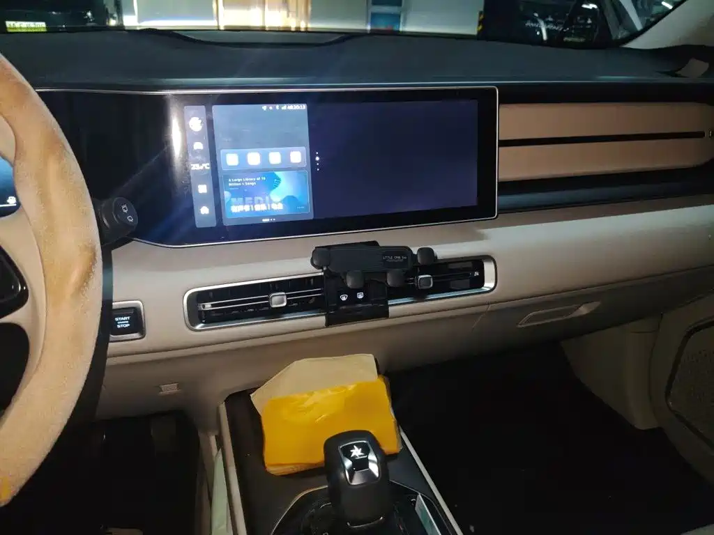 Geely ICON 2023 2023 Model 1.5TD Chocolate Deluxe Edition