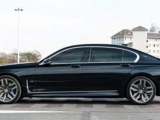 BMW 7 Series 2019 740Li xDrive Executive M Sport Package фото 5