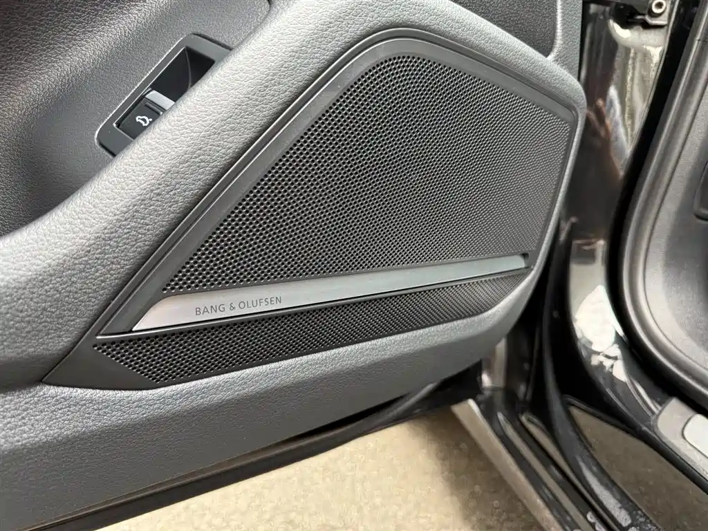 Audi A6L 2024 55 TFSI quattro Exclusive Dynamic фото 10
