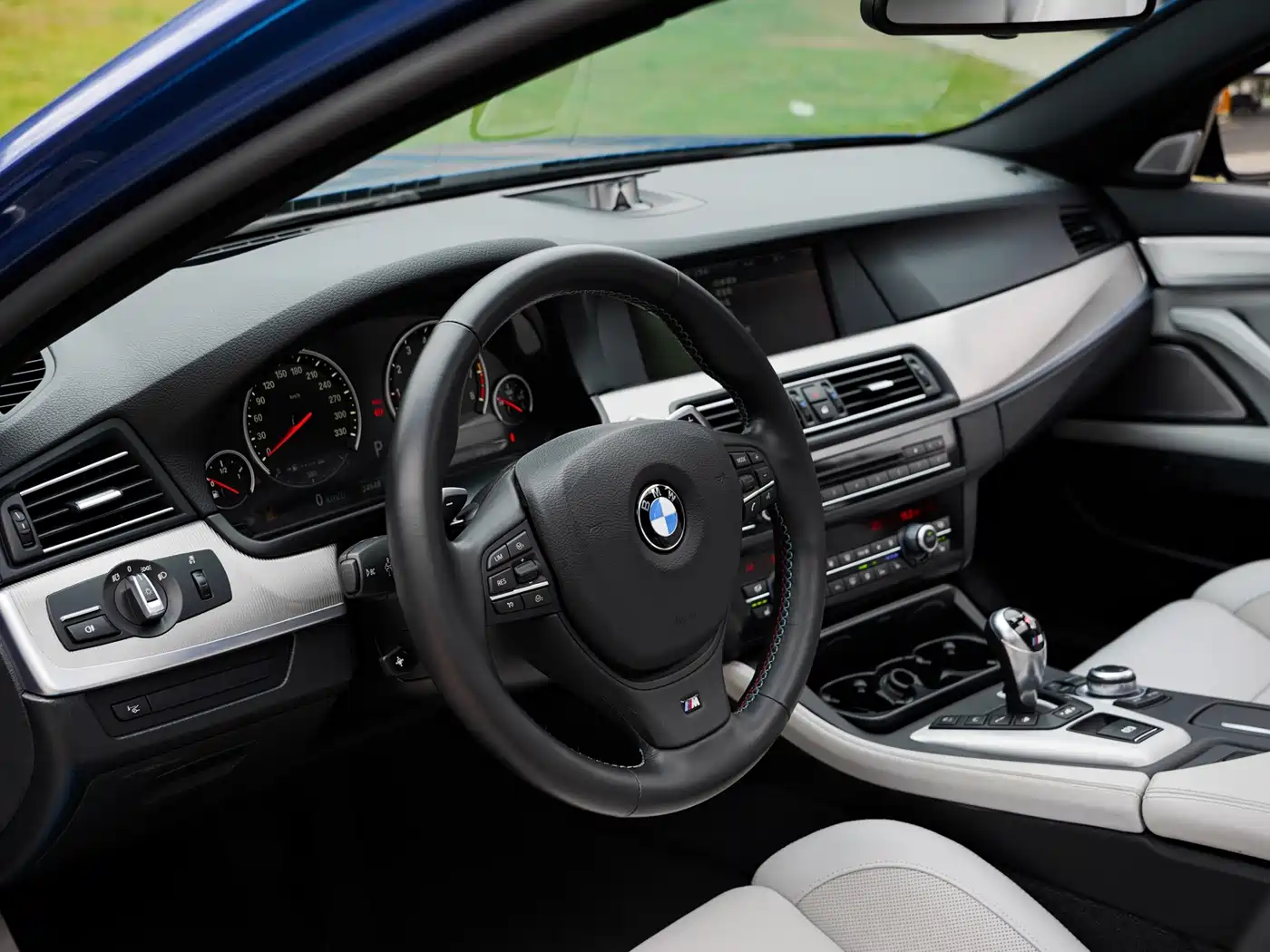 BMW M5 2012 2012 M5
