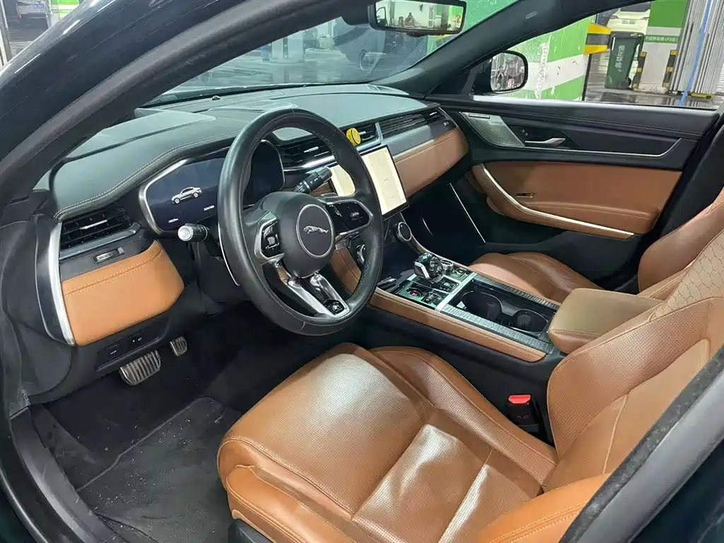 JAGUAR XFL