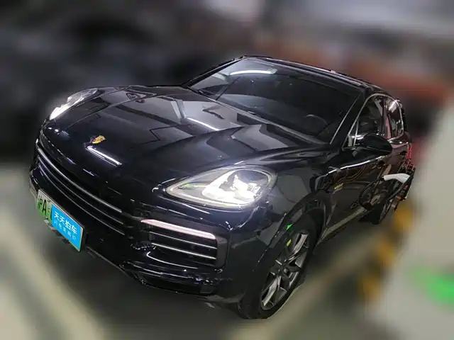 Porsche Cayenne New Energy 2021 Cayenne E-Hybrid 2.0T — фото 1