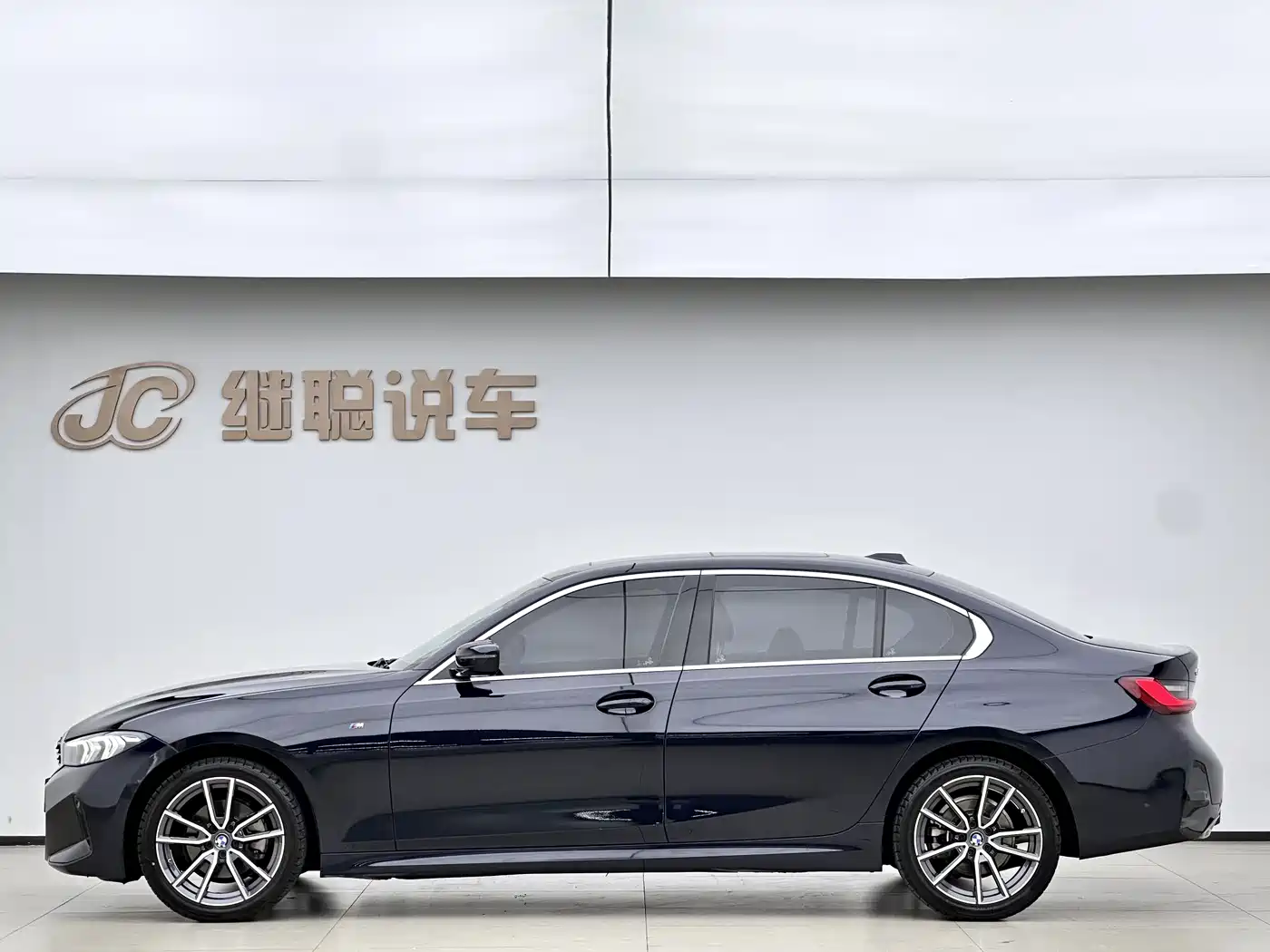 BMW 3 Series 2023 325Li M Sport Package фото 5