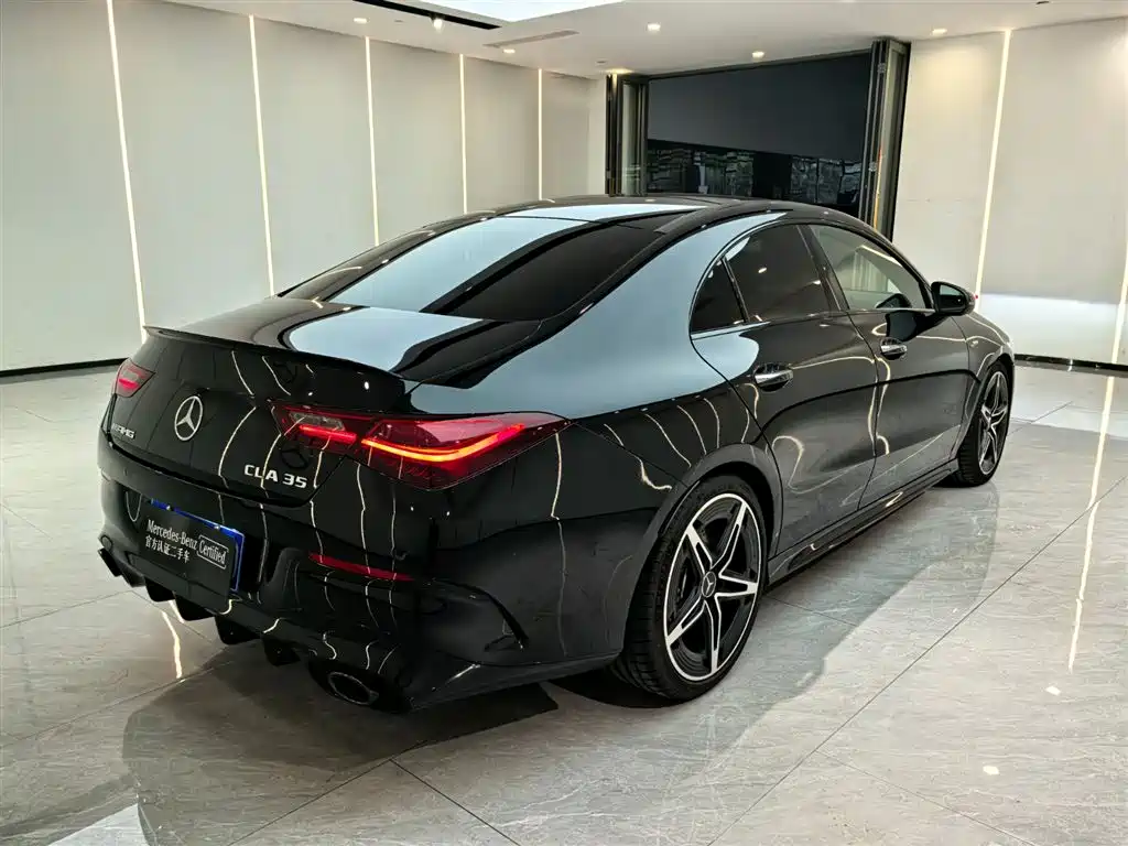 MERCEDES-BENZ CLA AMG