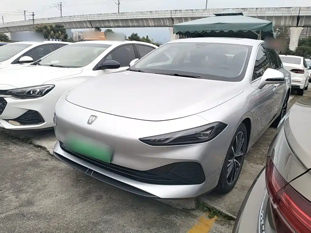 Фото 2 - Roewe D7