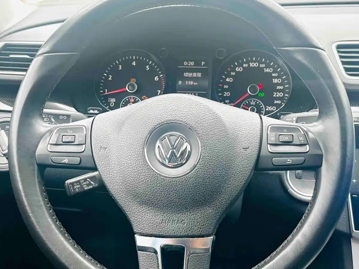 Фото 17 - Volkswagen Magotan