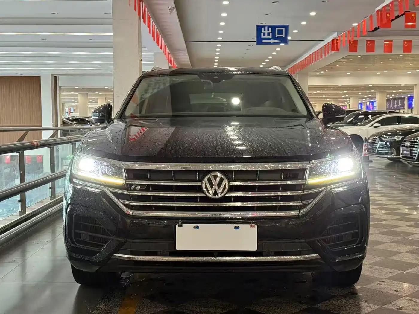 Volkswagen Touareg 2019 2019 3.0TSI Sharp Edge Edition China V