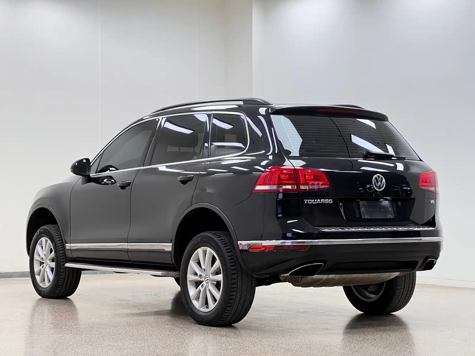 Фото 28 - Volkswagen Touareg