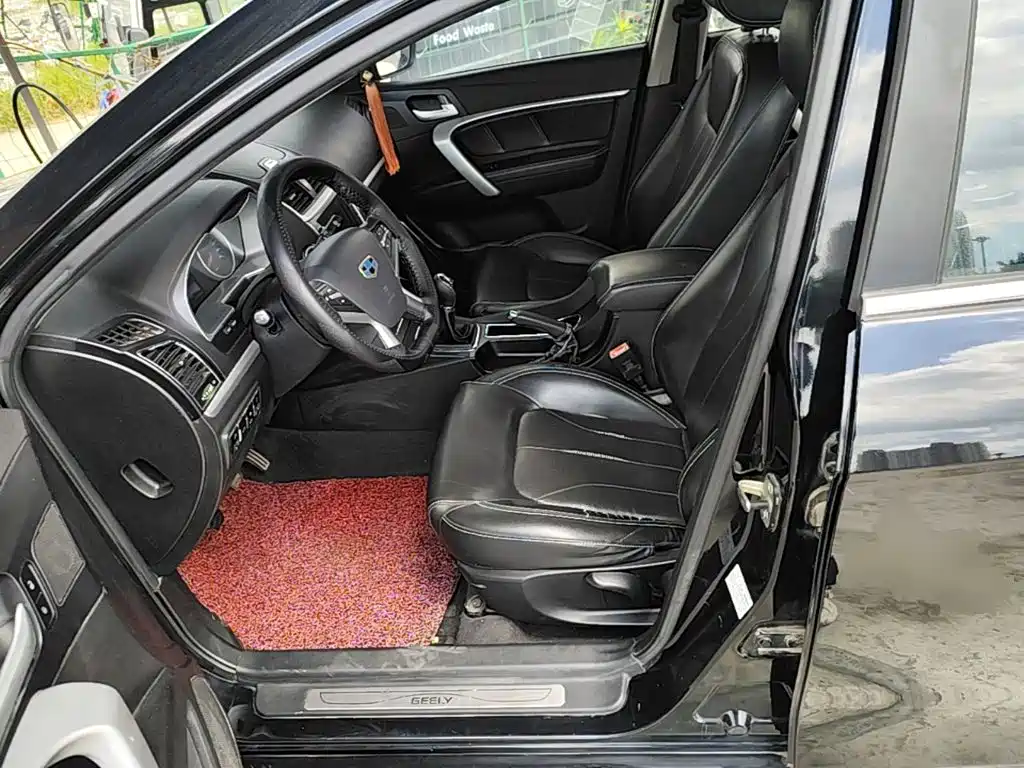 Geely Emgrand 2016 2016 Sedan 1.5L Manual Up Version