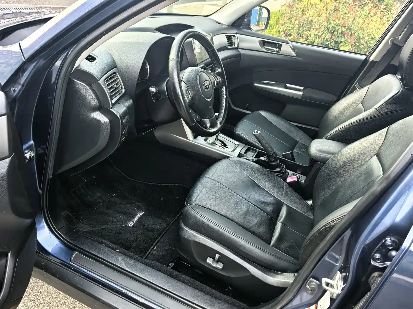 Subaru Forester 2011 2.5XS Automatic Luxury Edition фото 7