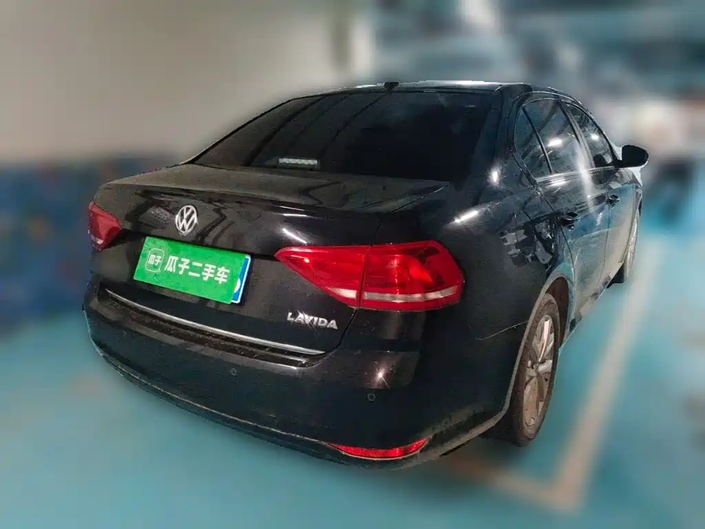 Фото 4 - Volkswagen Lavida