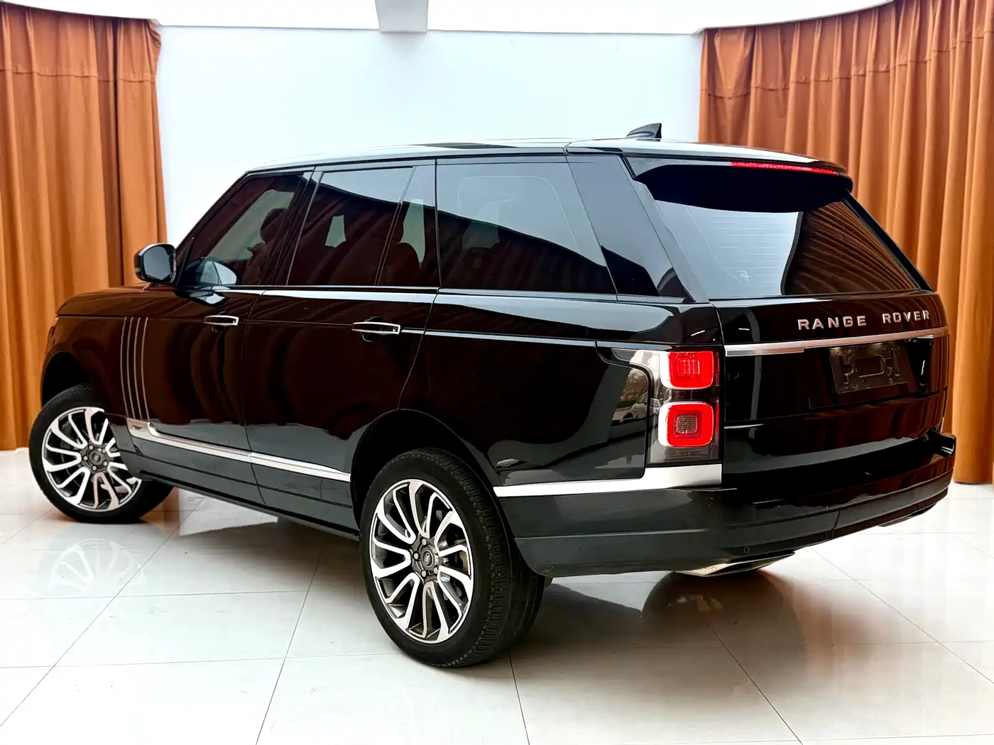 Land Rover Range Rover фото 6