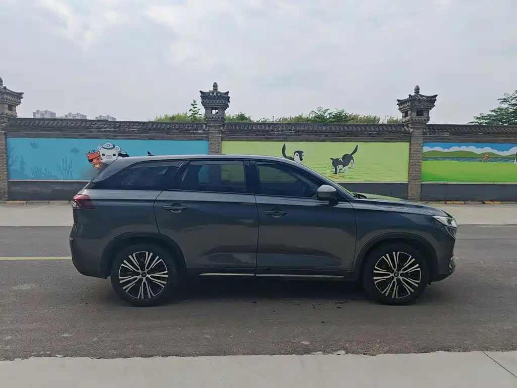 Changan Oshan X7 2021 2020 1.5T Auto Luxury Model