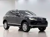 Фото 3 - Volkswagen Touareg