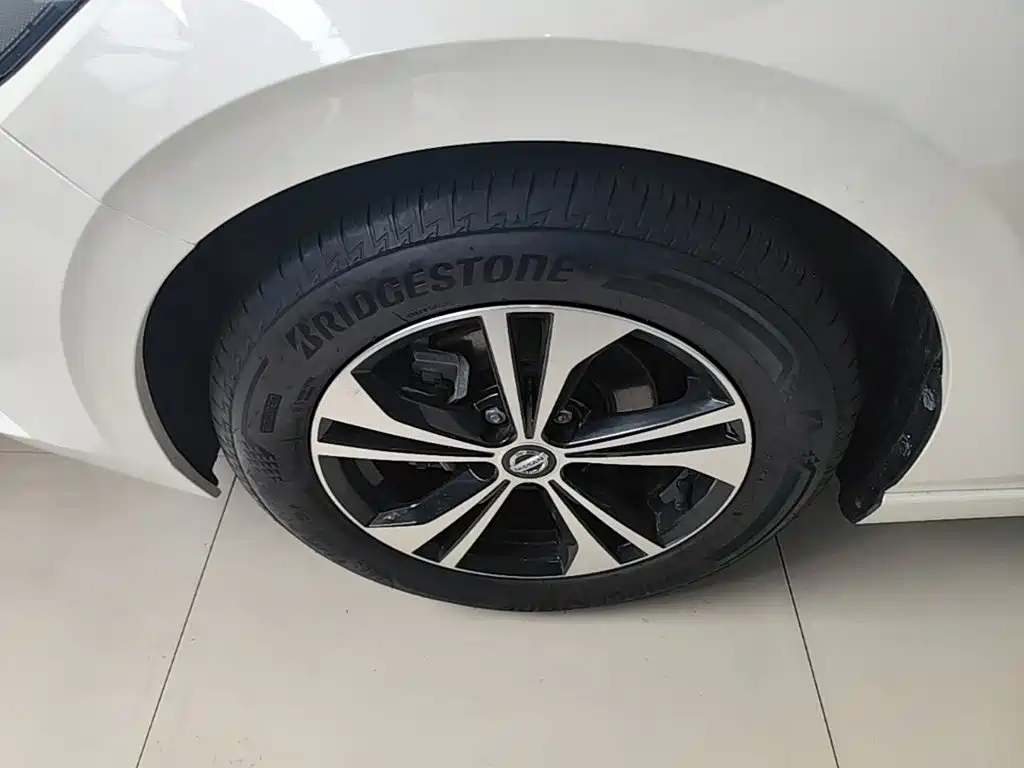 Nissan SYLPHY, миниатюра 23