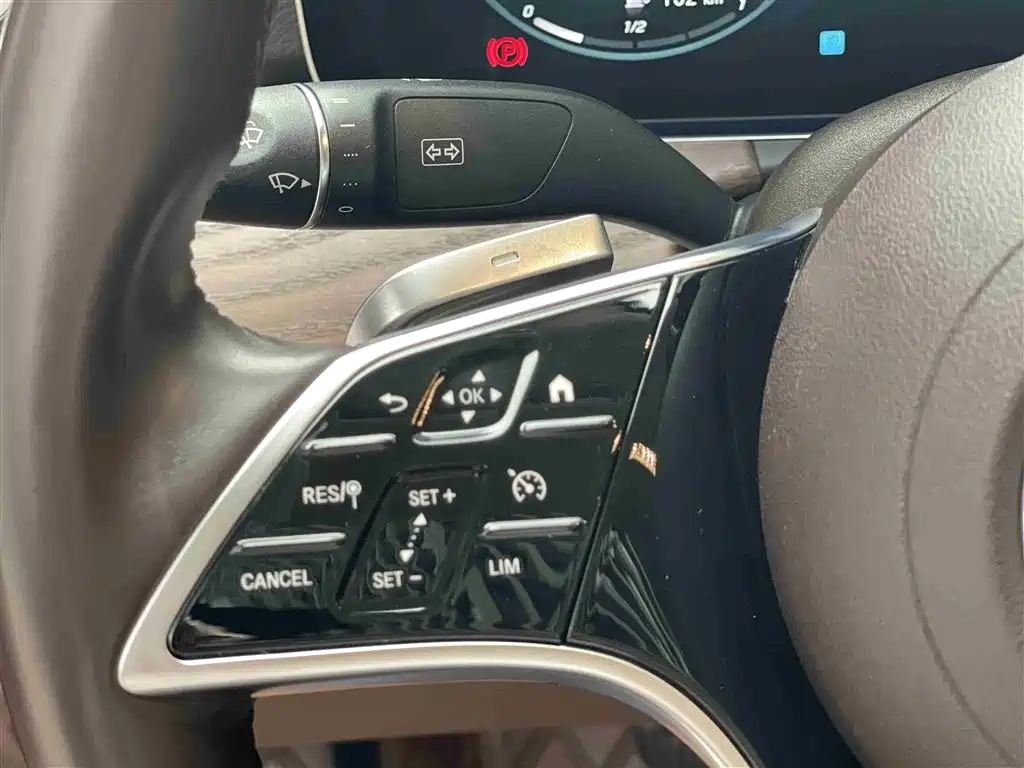 Mercedes-Benz E-Class 2022 E 300 L Luxury фото 22