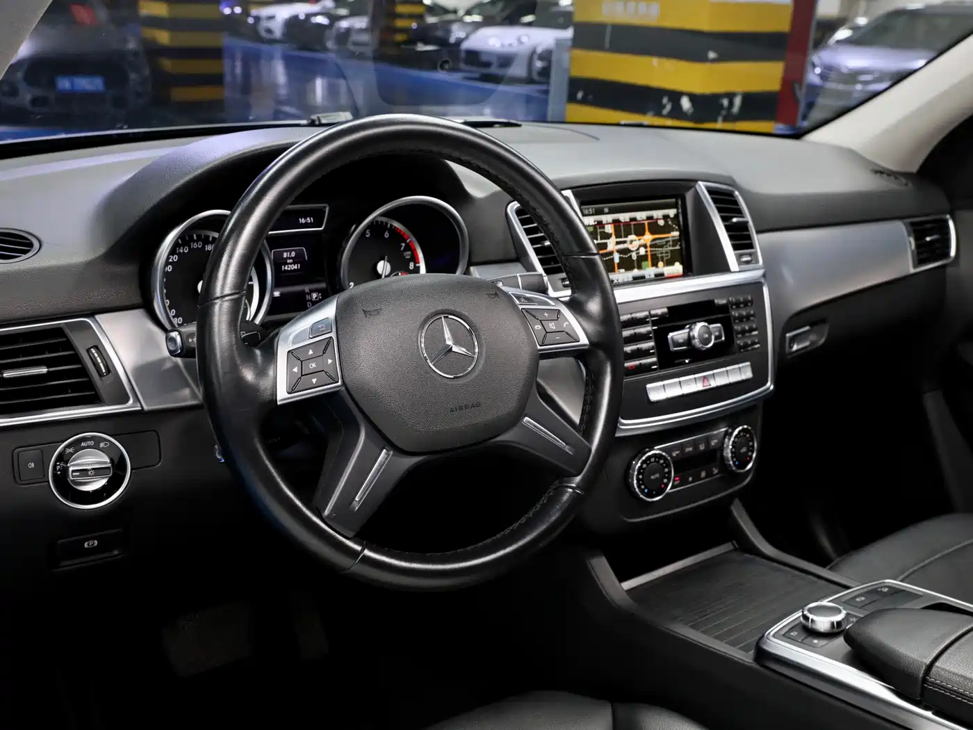 Mercedes-Benz M-Class 2012 ML 300 фото 12