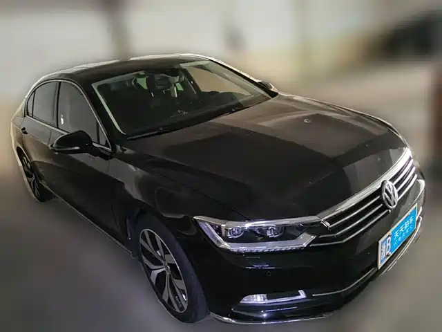 Volkswagen Magotan 2017 380TSI DSG Premium — фото 3