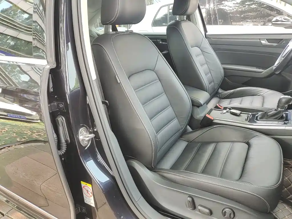 Фото 25 - Volkswagen Passat
