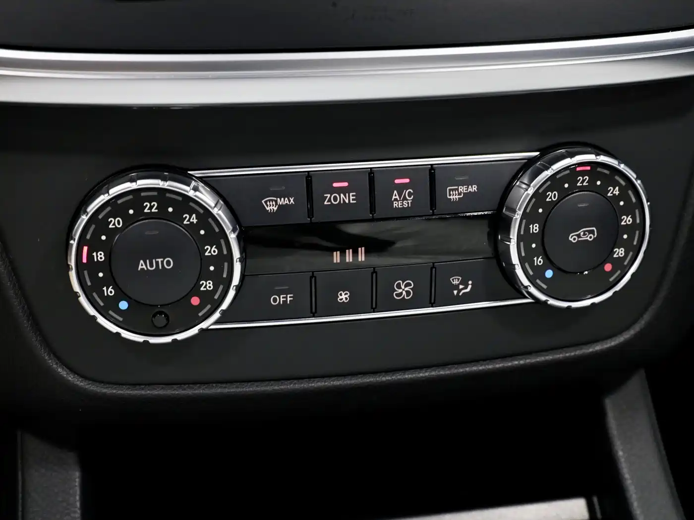 Mercedes-Benz M-Class 2012 ML 300 фото 21
