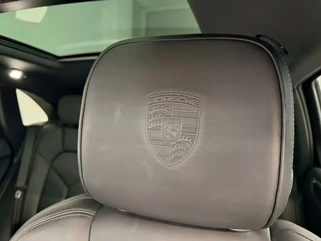 Porsche Macan 2023 Macan 2.0T фото 15