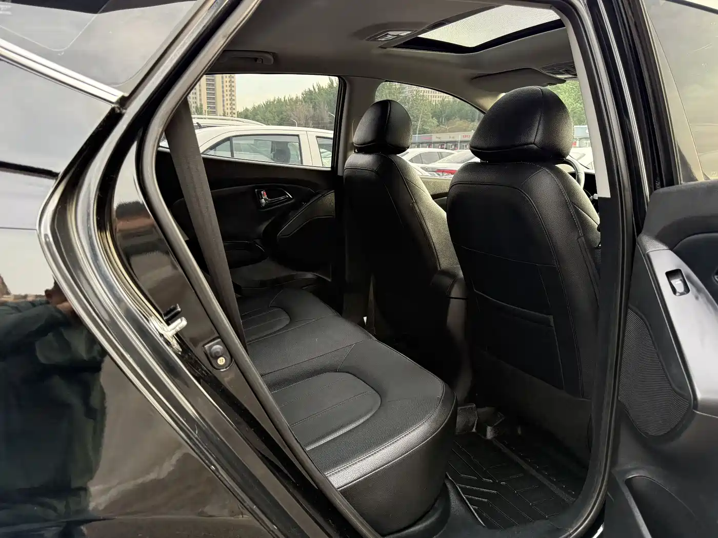 Hyundai Beijing Hyundai ix35 2013 2.0L Auto 2WD Smart GLS China IV фото 15