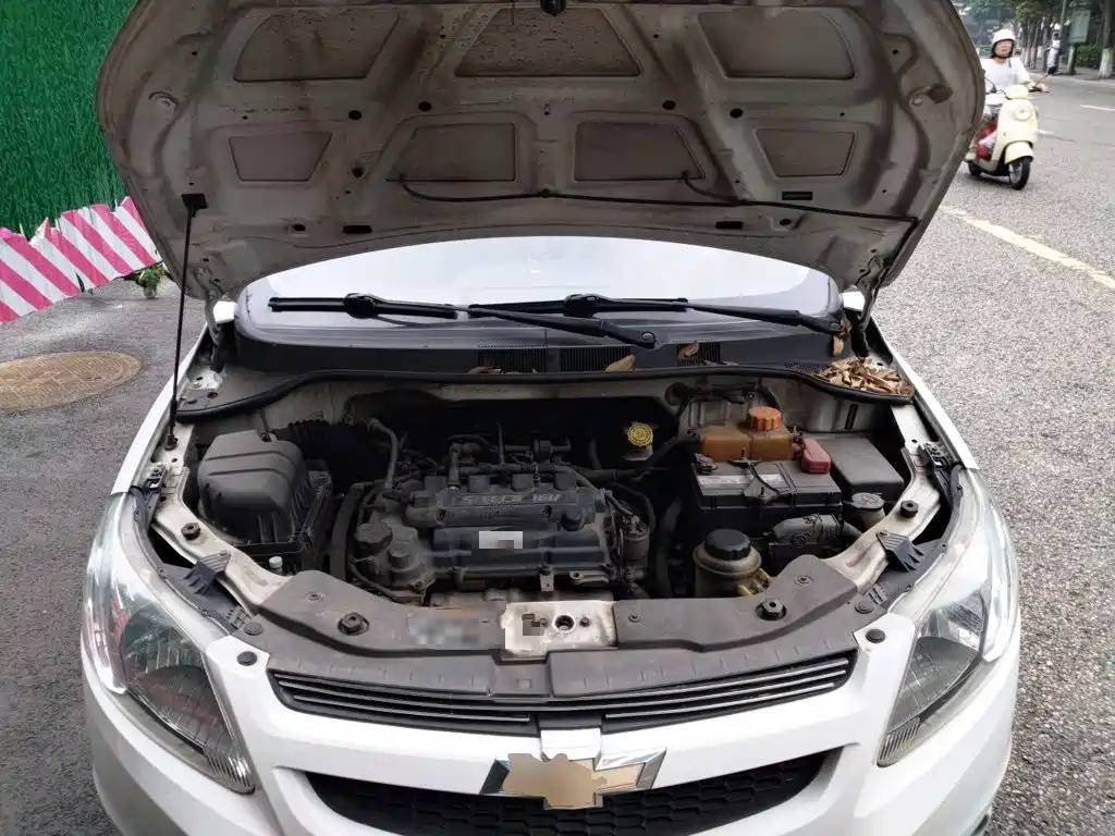Chevrolet Sail 2014 2013 Sedan 1.4L Manual Happiness Edition II