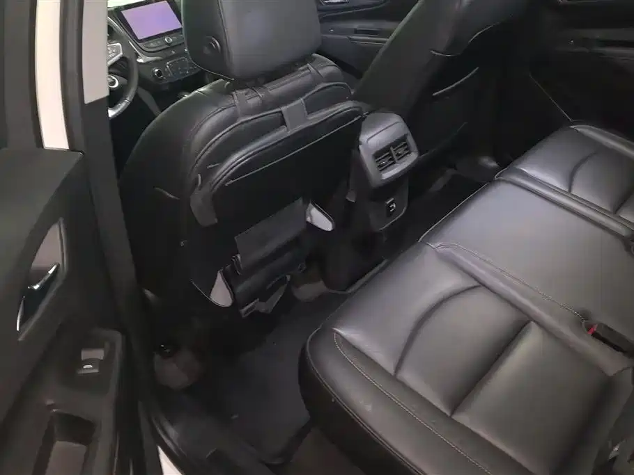 Chevrolet Equinox 2018 535T Automatic Control Edition фото 11