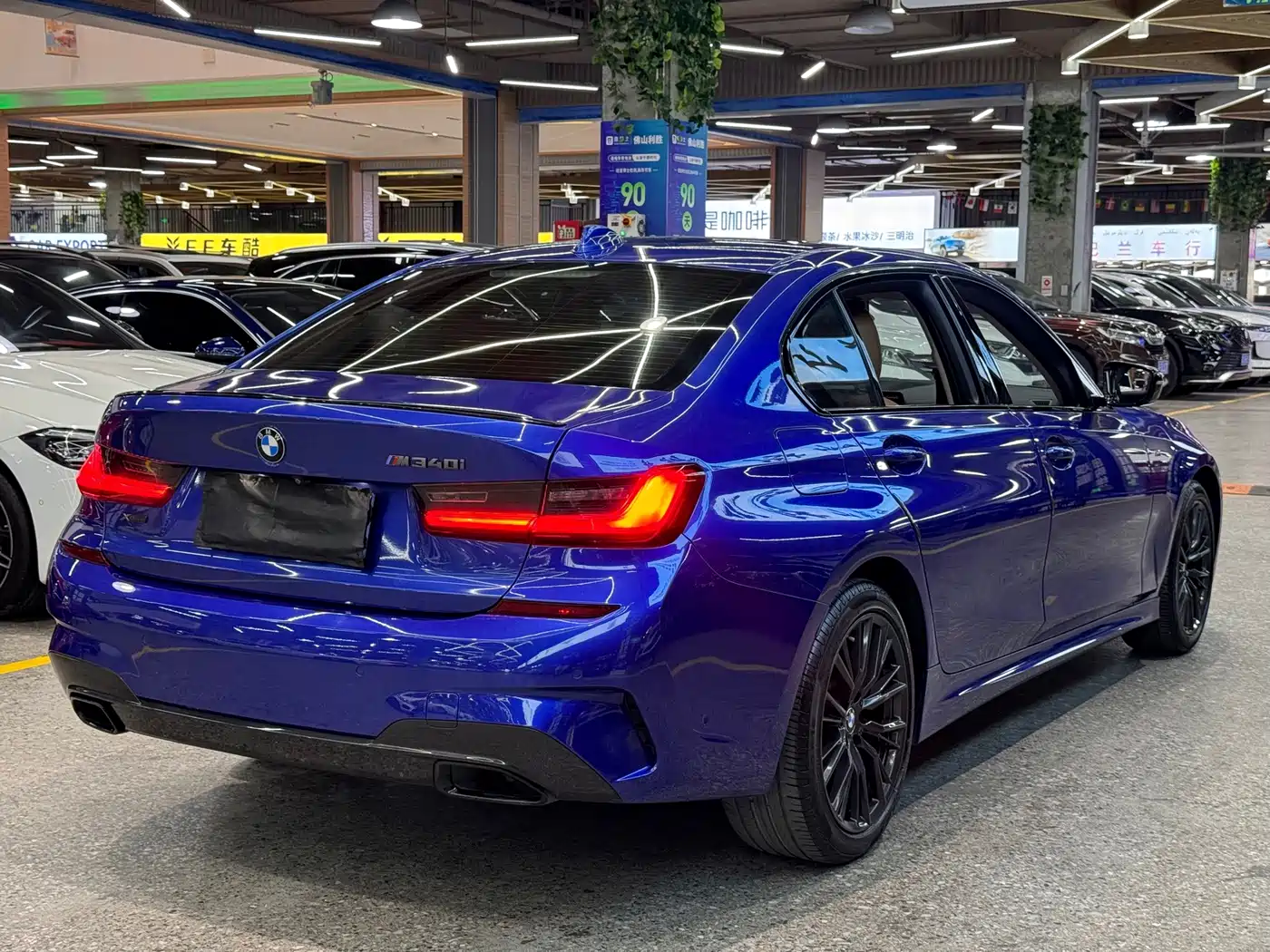 Фото 4 - BMW 3 Series