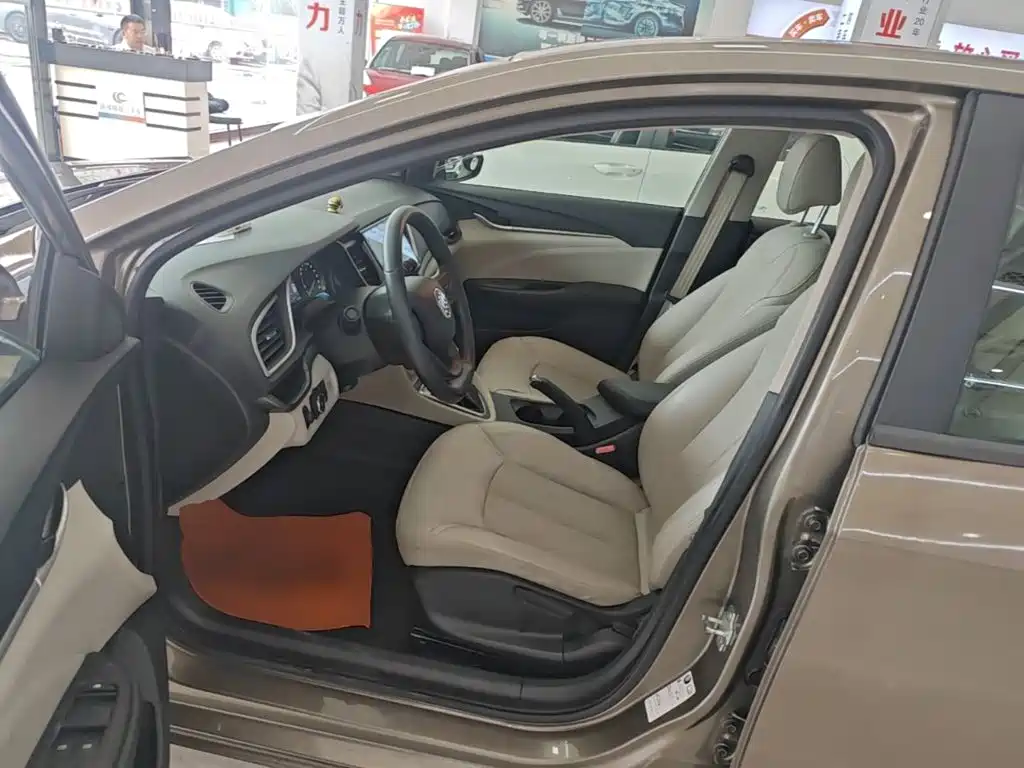 Фото 11 - Buick Excelle