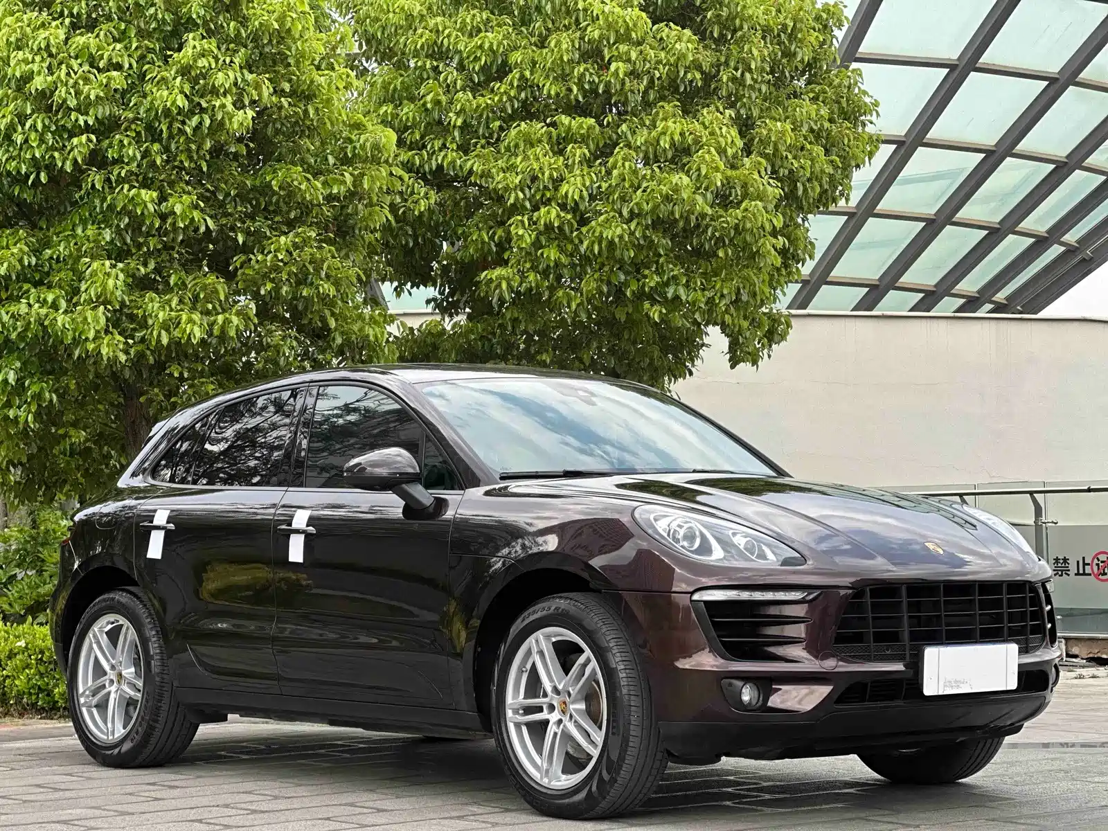 Фото 2 - Porsche Macan