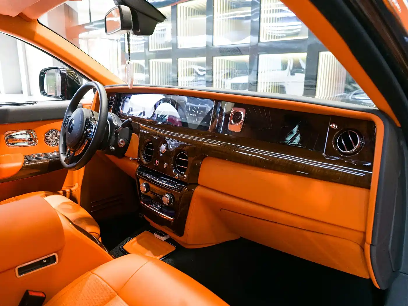Rolls-Royce Phantom 2014 2013 6.7L Extended Wheelbase (EWB)