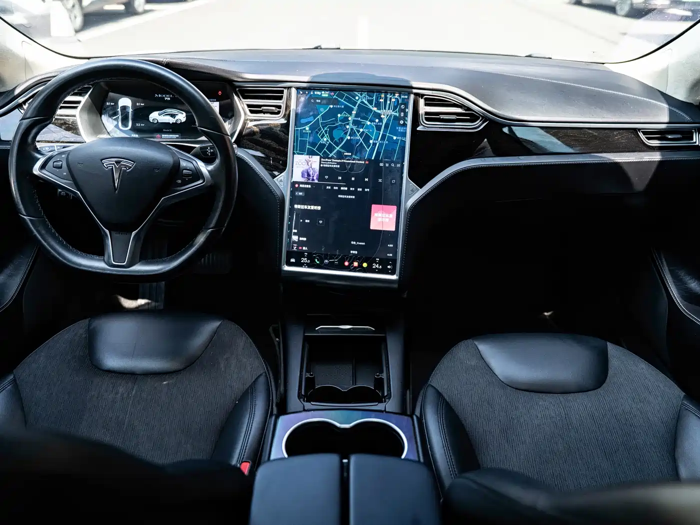 TESLA MODEL S