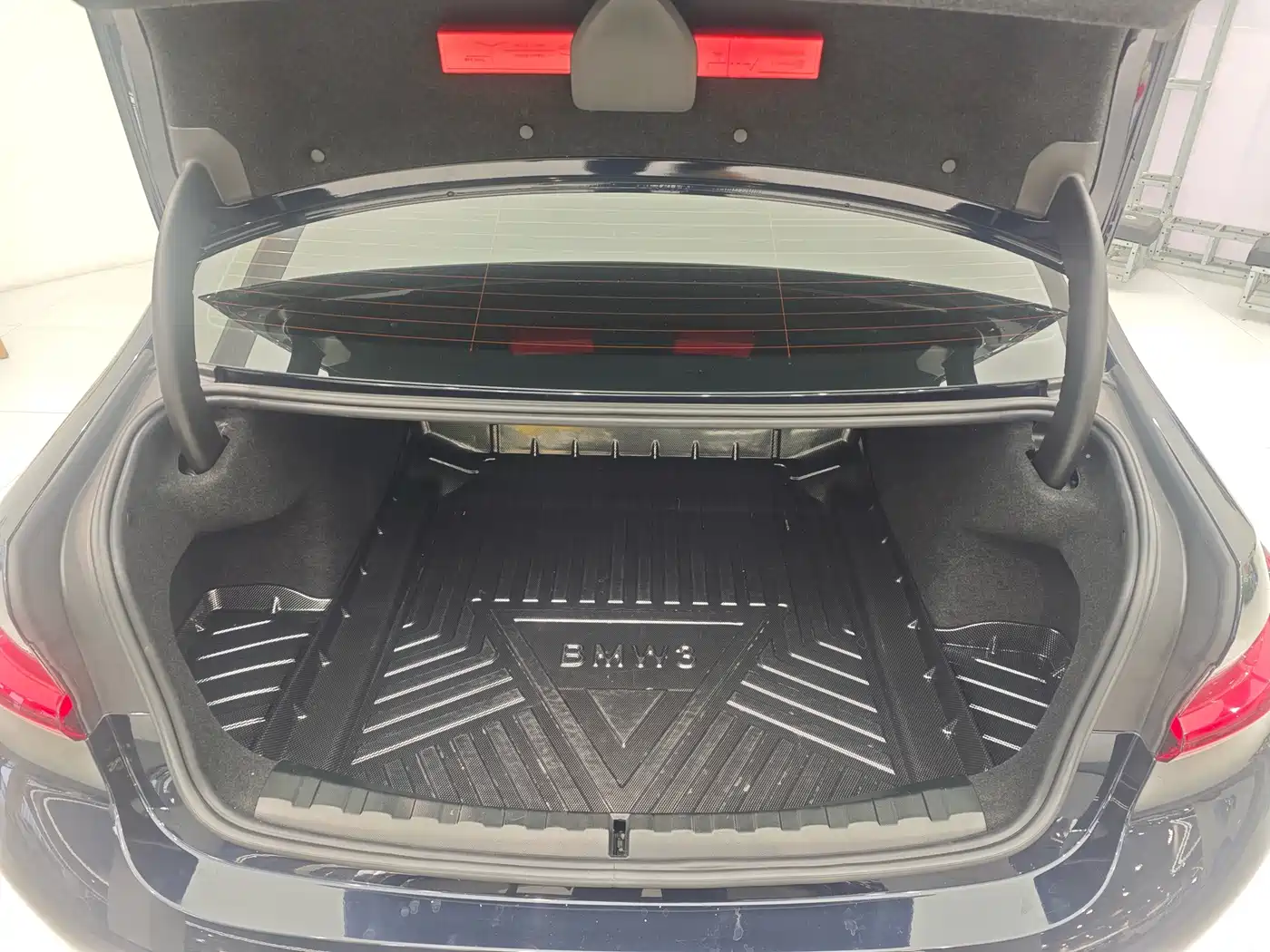 Фото 8 - BMW 3 Series