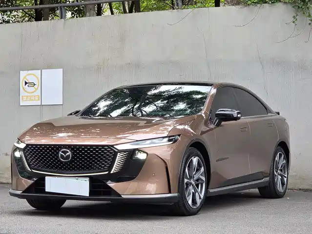Mazda Mazda EZ-6 2024 Extended Range 200 Premium Edition