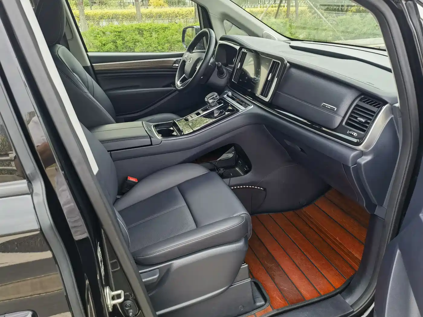 GAC Trumpchi Trumpchi M8 2023 Leading Series 390T Premium Edition фото 8
