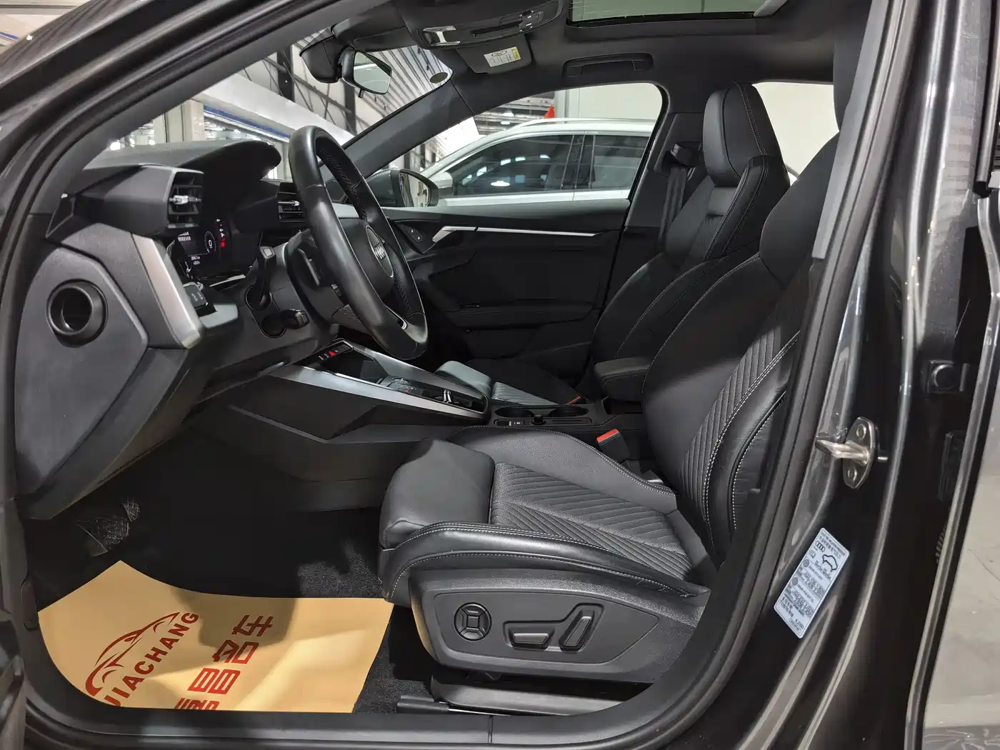 Audi A3 2023 Facelift Sportback 35 TFSI Fashion Elegance фото 6