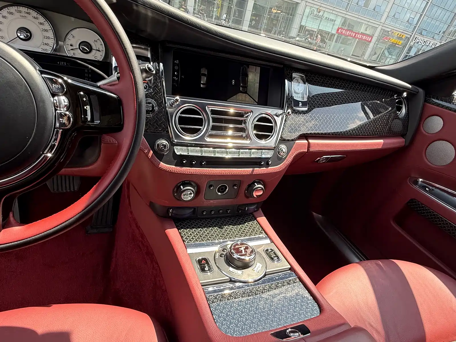 Фото 23 - Rolls-Royce Ghost
