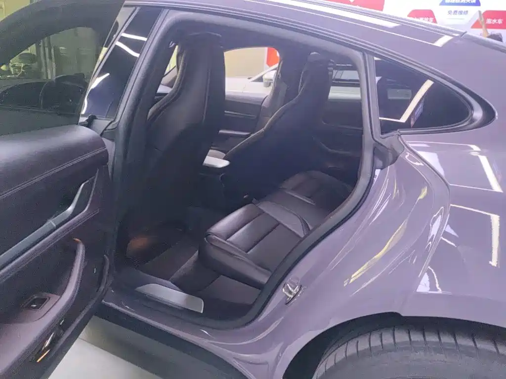 Porsche Taycan 2024 2024 Taycan 4