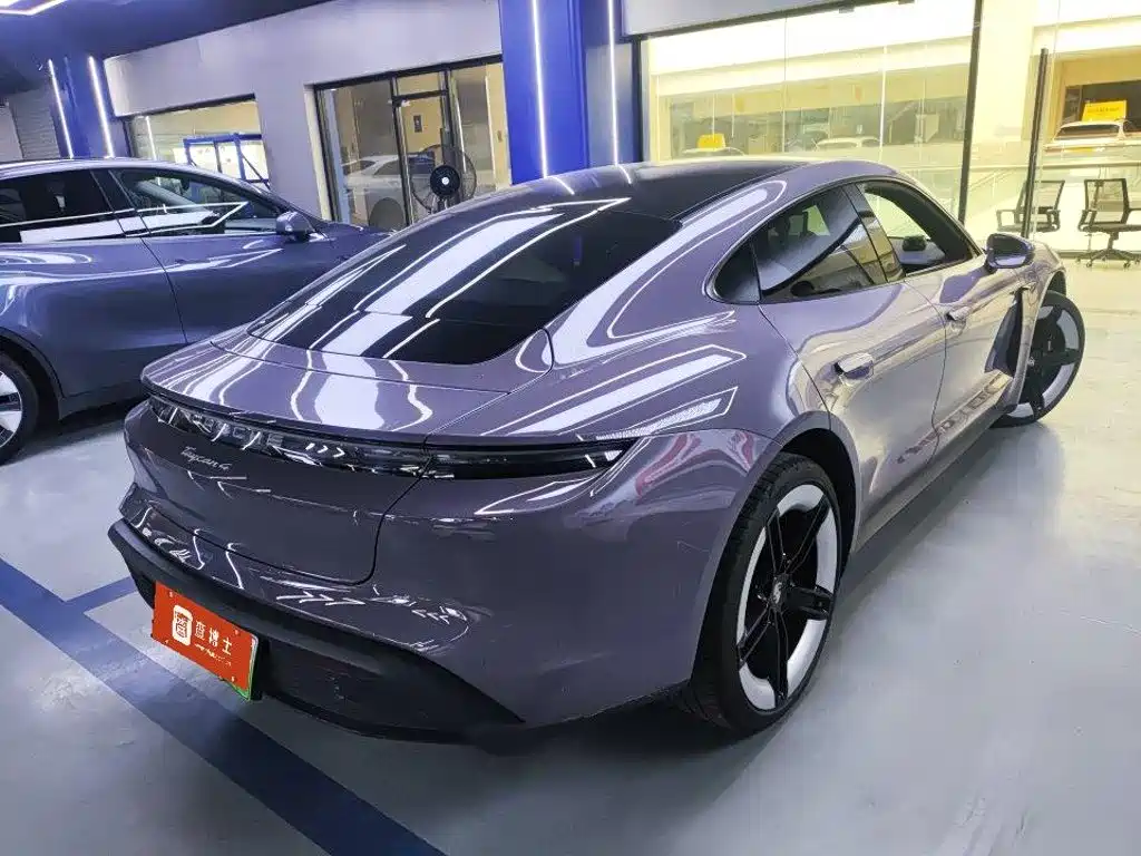 Porsche Taycan 2024 2024 Taycan 4