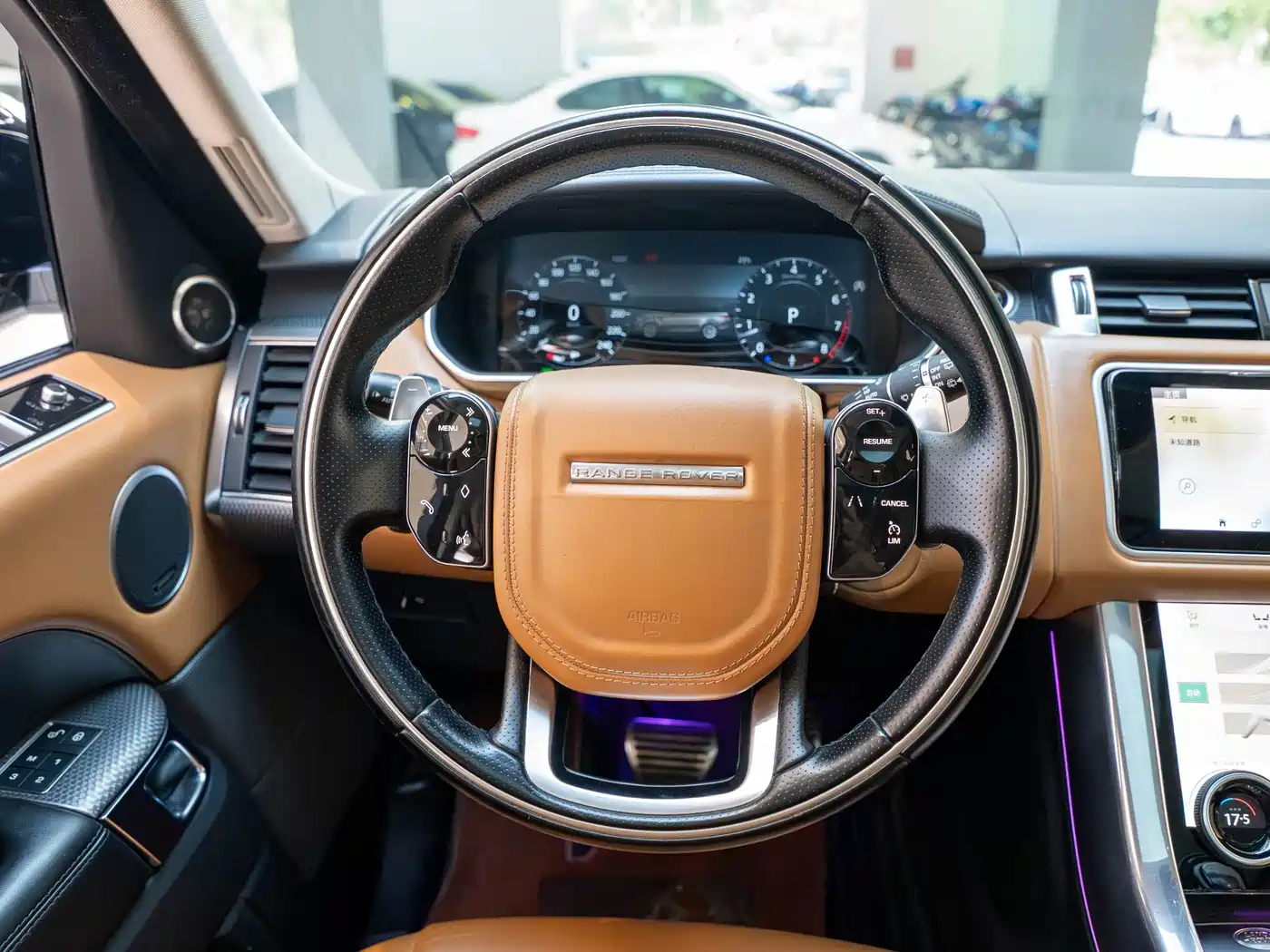 Фото 10 - Land Rover Range Rover Sport